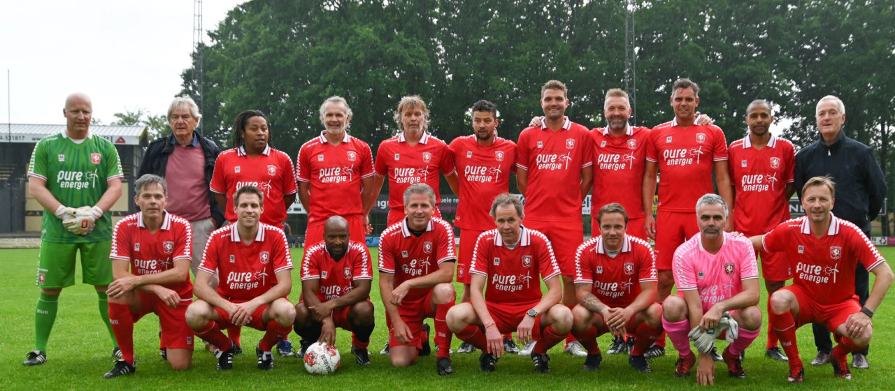 FC Twente All Stars in actie tegen Germanicus 