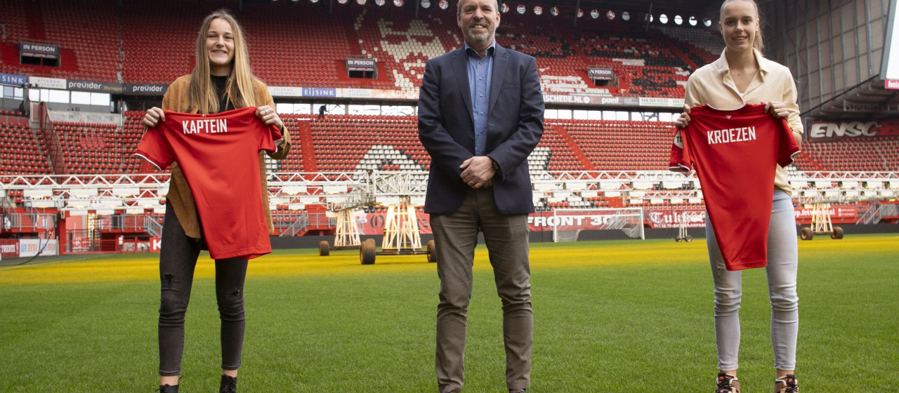 Wieke Kaptein en Sterre Kroezen naar FC Twente Vrouwen
